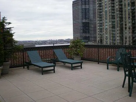 Sold by The Jack Parker Corporation | media 9