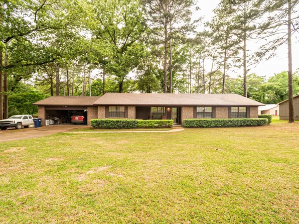 322 Evans Dr, El Dorado, AR 71730