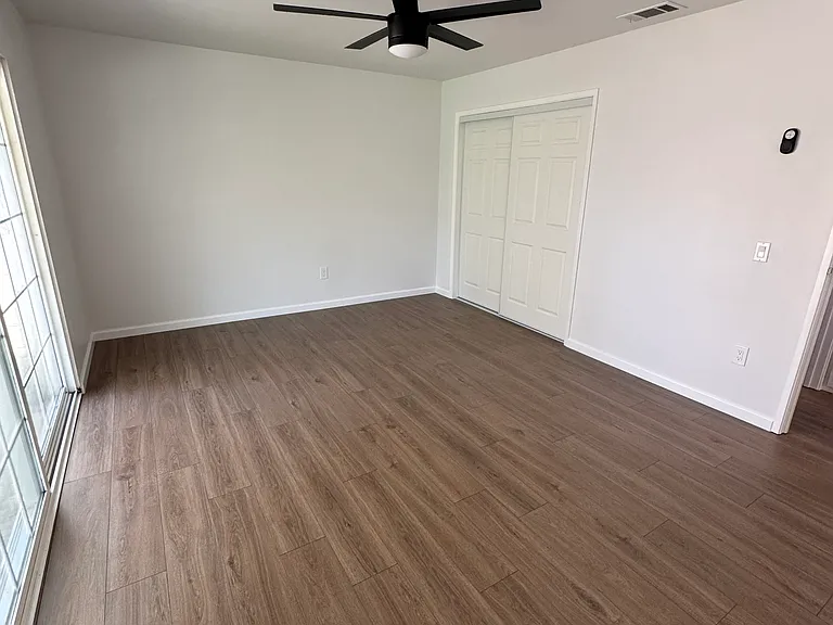 7919 Remington Dr — Photo 8