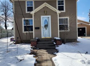909 2nd St NE, Watertown, SD 57201