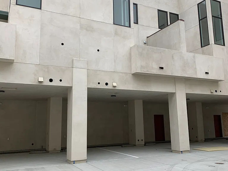 400 Ortiz Ave #G — Photo 12
