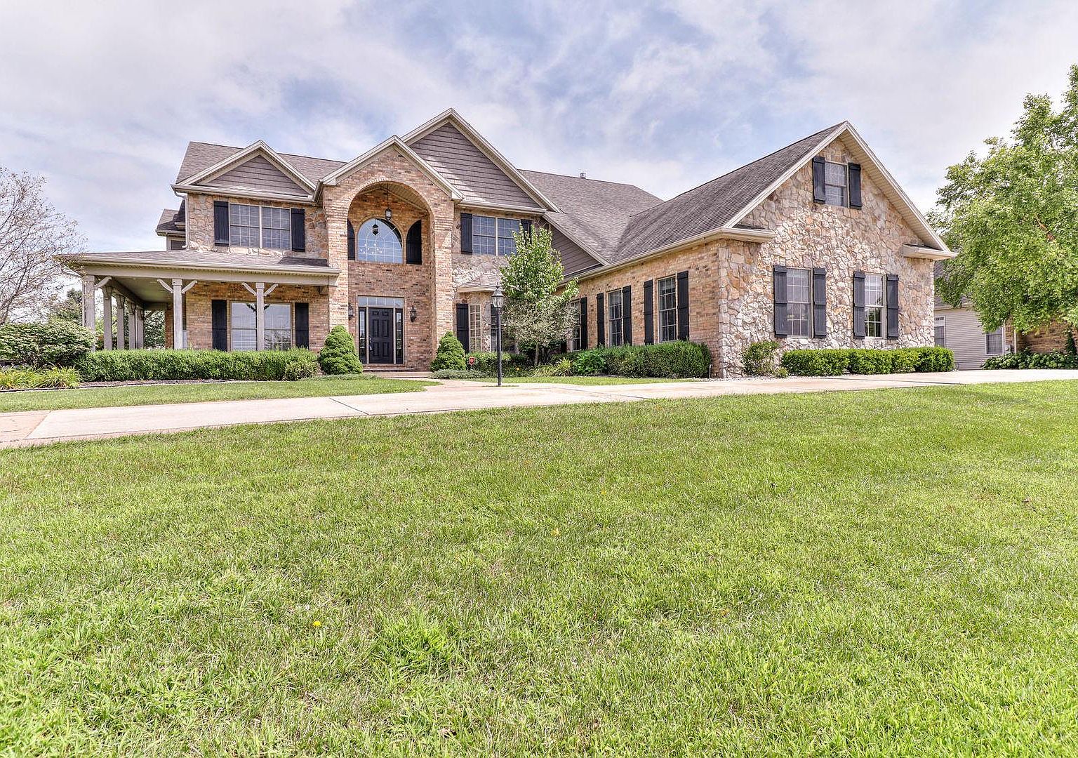 1802 Mullikin Dr, Champaign, IL 61822 | Zillow