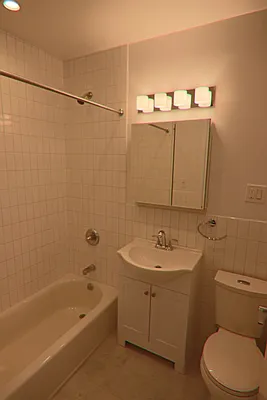 Rented by PMG Real Estate  | media 20