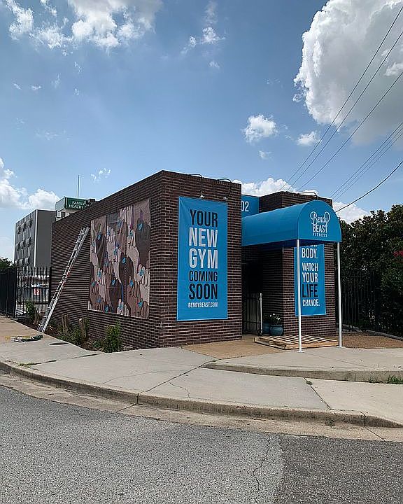 2nd image of 1202 Minna Pl