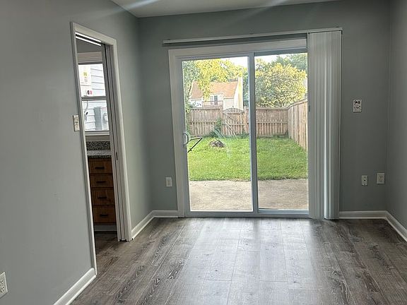 4th image of 61 Meadow Ln