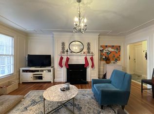 128 Chestnut St #21, Boston, MA 02108