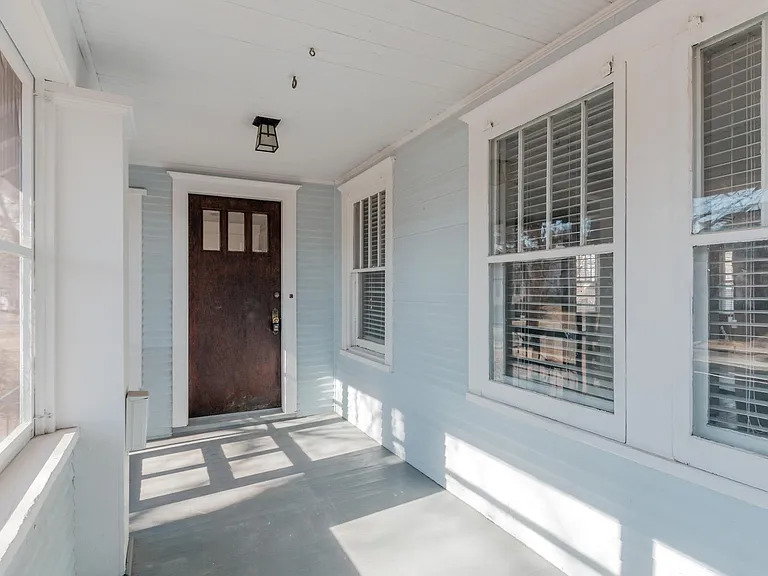 3026 Sewell St — Photo 33