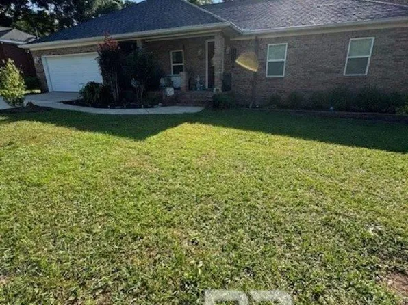 559 Hillview Rd, Mobile, AL 36608