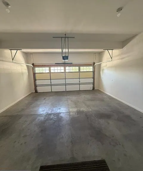 111 Village Dr — Photo 22
