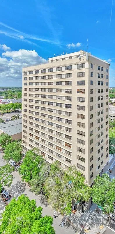 1 bed, 1.0 bath, 456 sqft, $900 — Photo 2