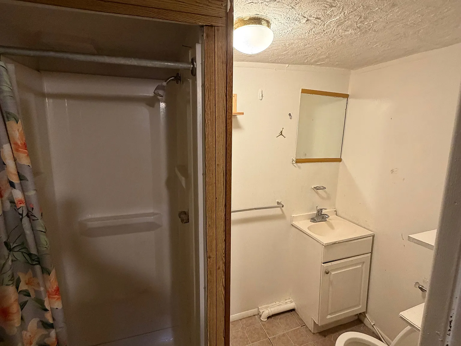 4426 Frankford Ave — Photo 2