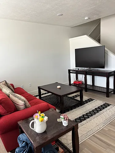 514 S 1215 W Photo 1
