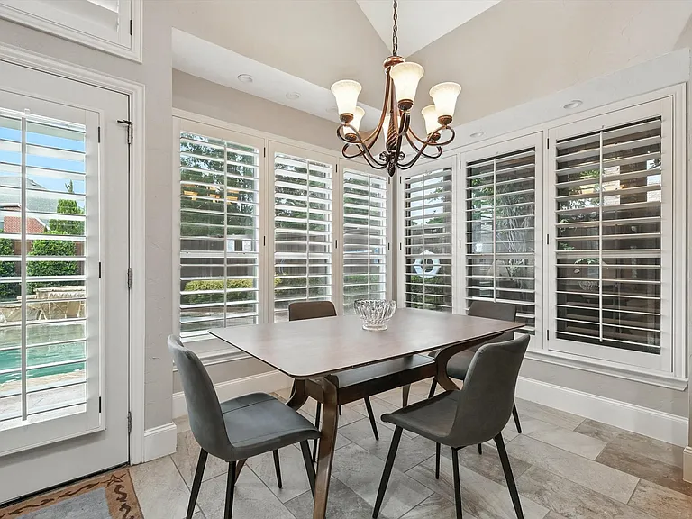 2303 Chapelwood Dr — Photo 17