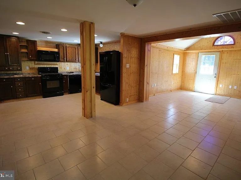 121 House Rock Rd #B — Photo 5