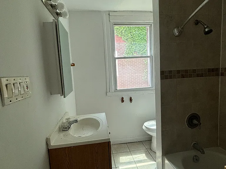 45 Treacy Ave #1 — Photo 10