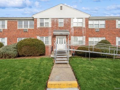 235 N Middletown Road #E, Pearl River, NY, 10965