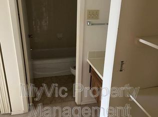 18308 93rd Ave NW, Edmonton, AB T5T 2V3