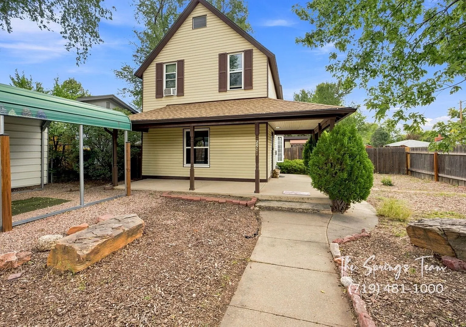 Charming 3bd Home On Corner Lot In Central Colorado Springs Utilities Included — Photo 1