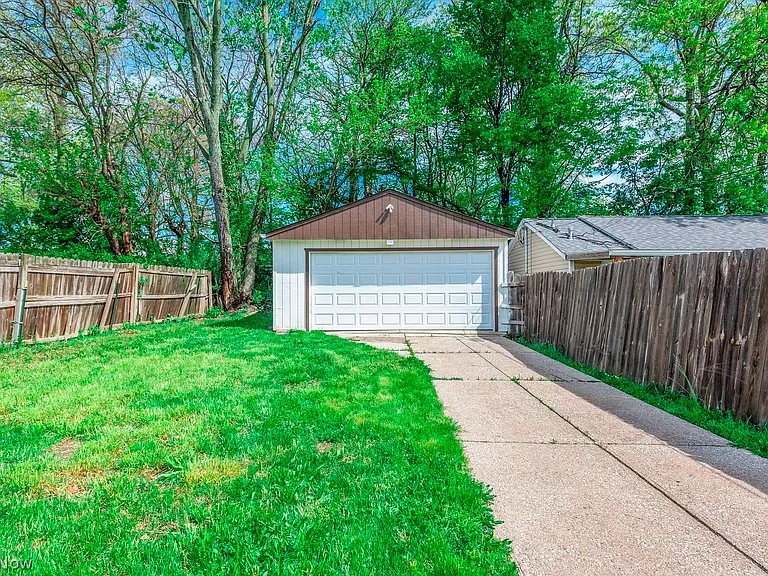 14016 Lakota Ave — Photo 41