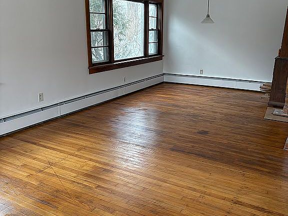 5th image of 10183 Raystown Rd