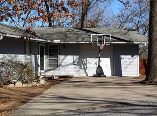 2 Lambeth Ln, Bella Vista, AR 72714