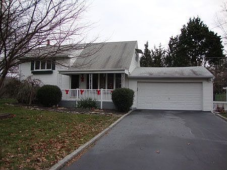1st image of 61 John Dr