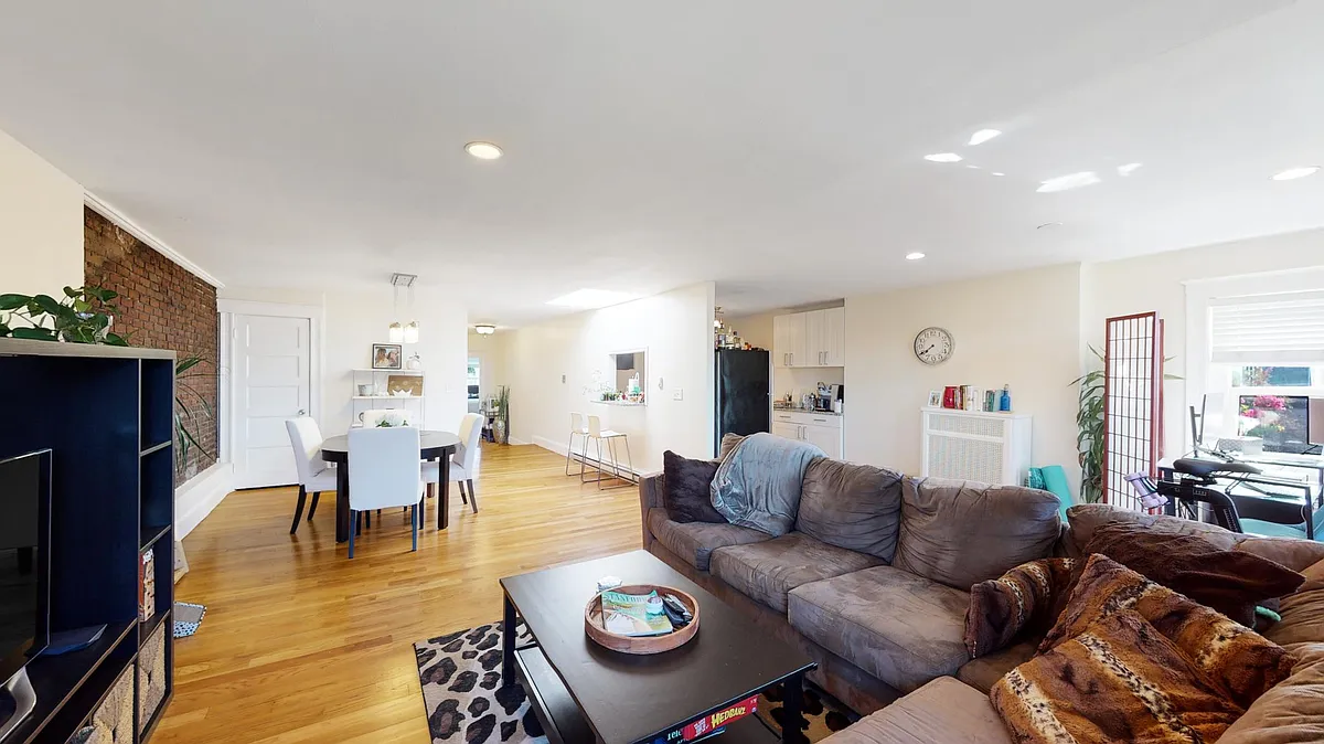 Building Photo - 134 Marlborough St #4