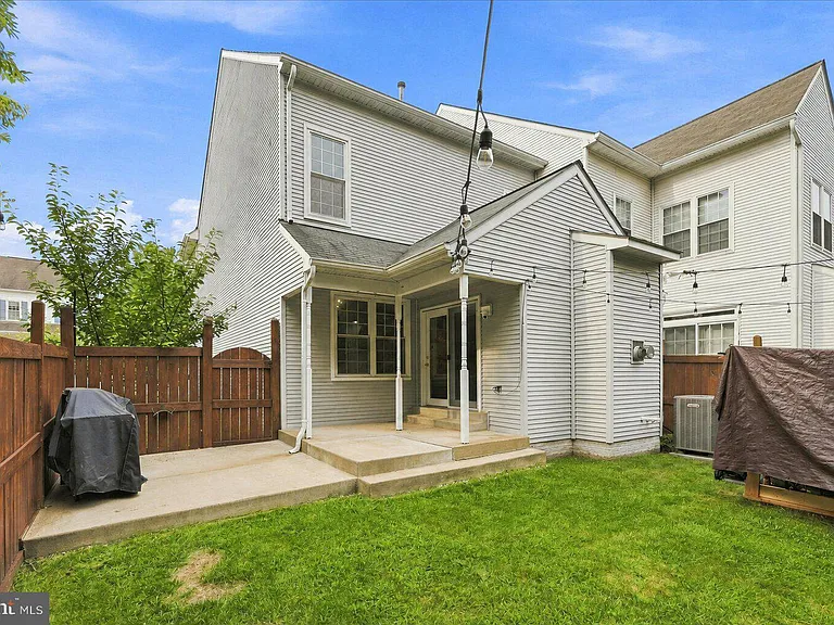 13118 Hearthside Ln — Photo 21