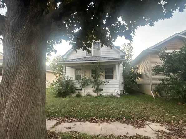 1412 N St SW, Cedar Rapids, IA 52404