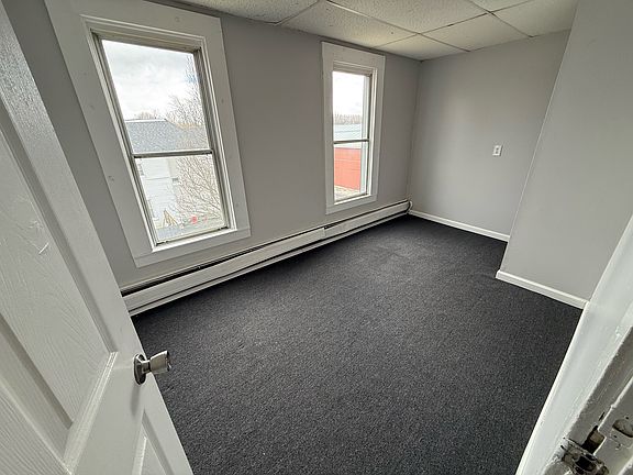 5th image of 657 Olive St APT 6
