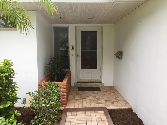 4th image of 580 Harwood Ave
