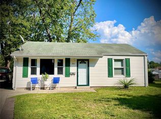30 Mary Ann Ct, Florissant, MO 63031