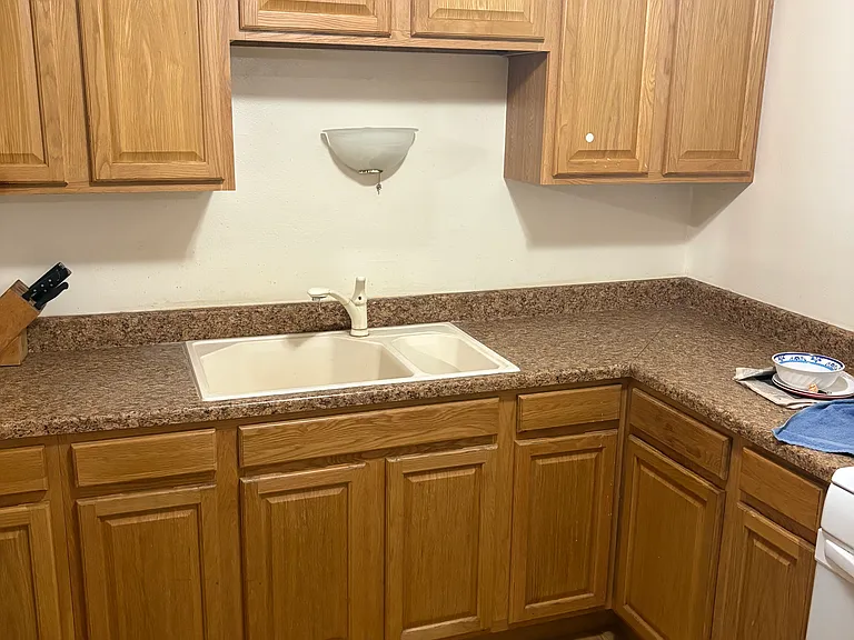 208-210 State St N #1 — Photo 3