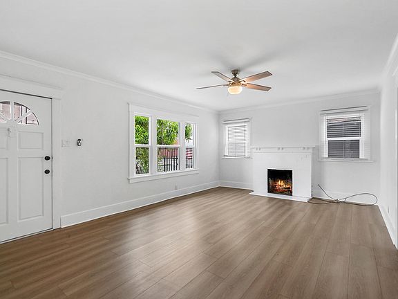 3rd image of 3759 Midvale Ave