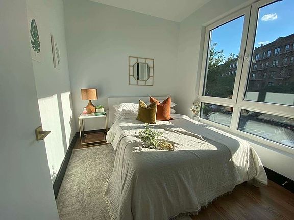 3rd image of 292 Union Ave #605