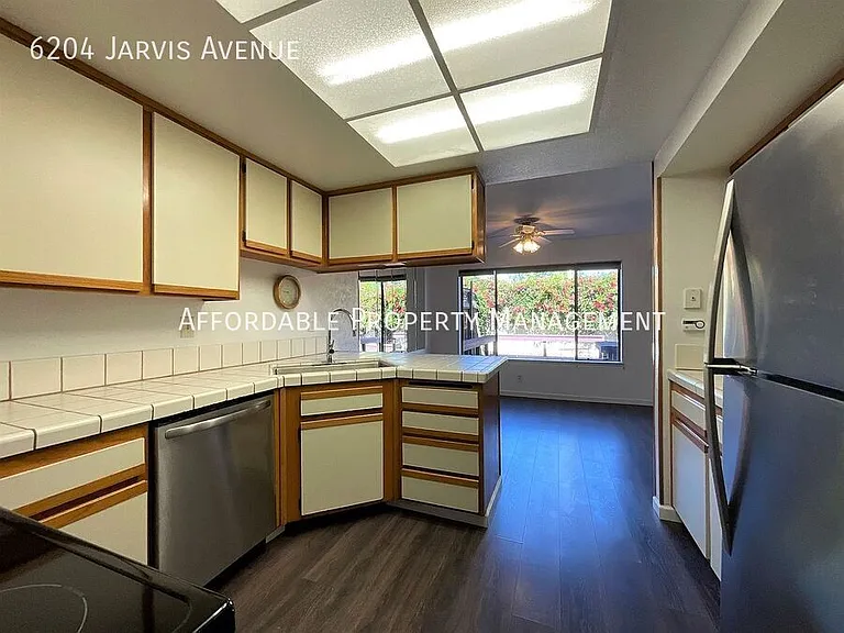 6204 Jarvis Ave — Photo 3