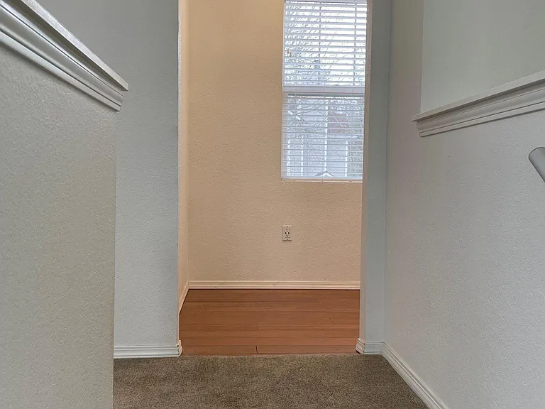 1220 NE Horizon Loop #109 — Photo 12