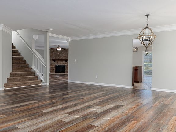 3rd image of 2415 Bell Manor Dr SW