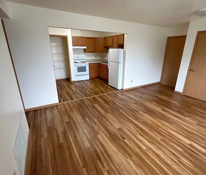 225 Ash St #20 — Photo 1
