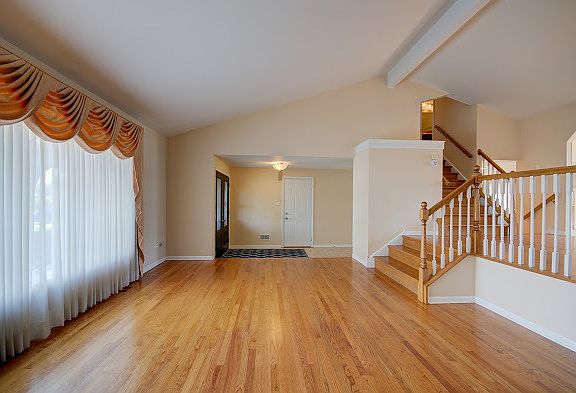 4th image of 10928 S Valley Ct