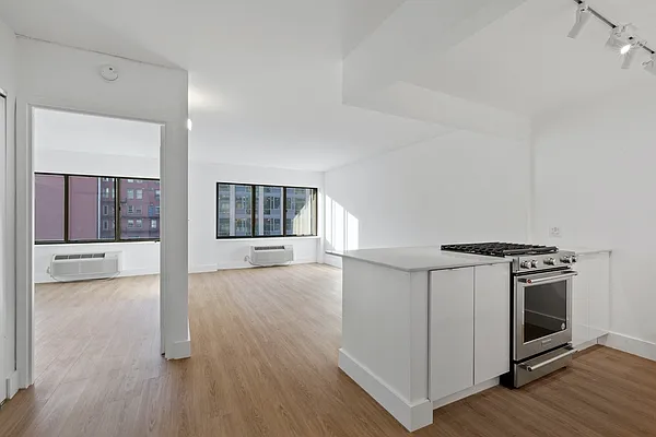 Rented by Greystar | media 2