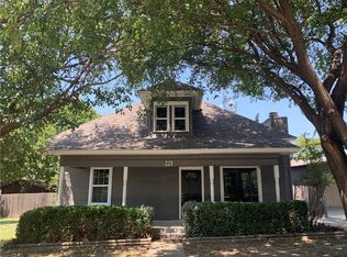 221 Walnut St, Aledo, TX 76008