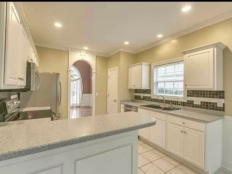 4133 Olivet Dr — Photo 4