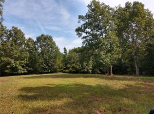 167 D B R Rd, Iva, SC 29655