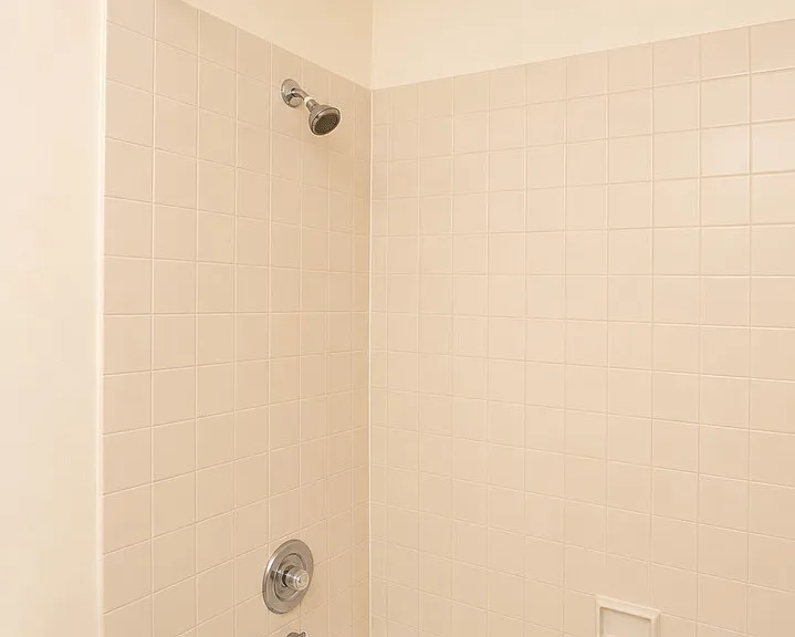 1811 Four Lakes Ave #4F — Photo 11