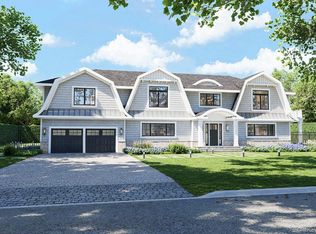 45 Pelican Court, Syosset, NY 11791