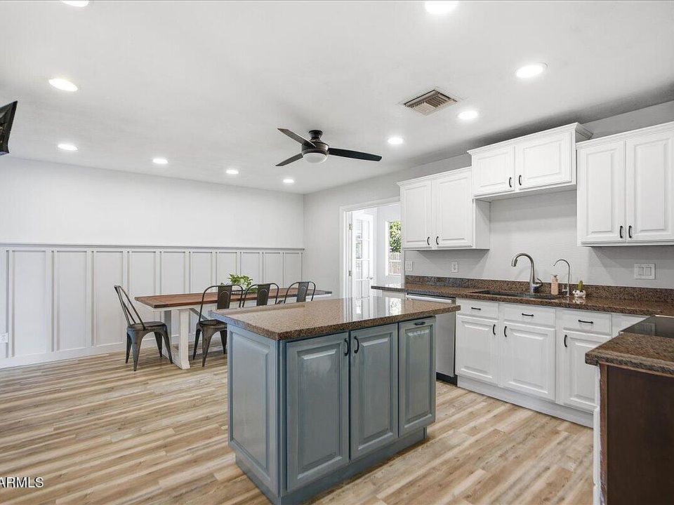 1st image of 686 W 22ND Avenue