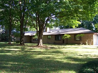 650 Barrington Ave, Dundee, IL