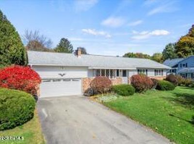22 Roslyn Drive, Ballston Lake, NY, 12019
