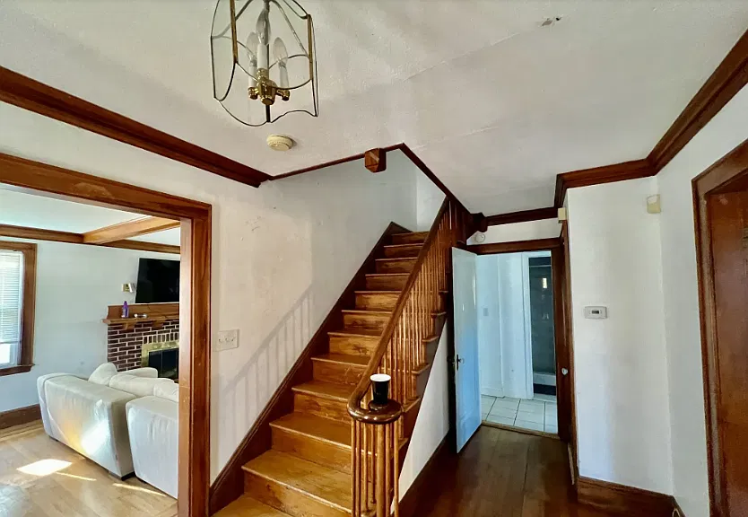 8 bed, 1843 sqft, $11,500 — Photo 4